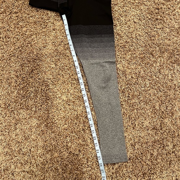 Nux Fifty Shades Legging in Slate - Picture 14 of 15